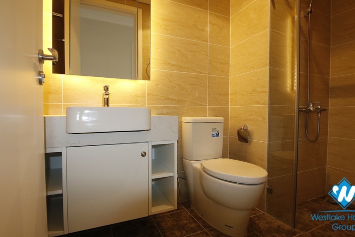 State-of-the-art three-bedroom apartment with lake view in D'capital building on Tran Duy Hung st, Cau Giay